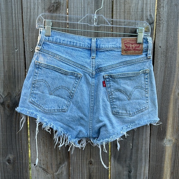 Levi's 501 Light Blue Frayed Jean Shorts Size 27 - Picture 6 of 12